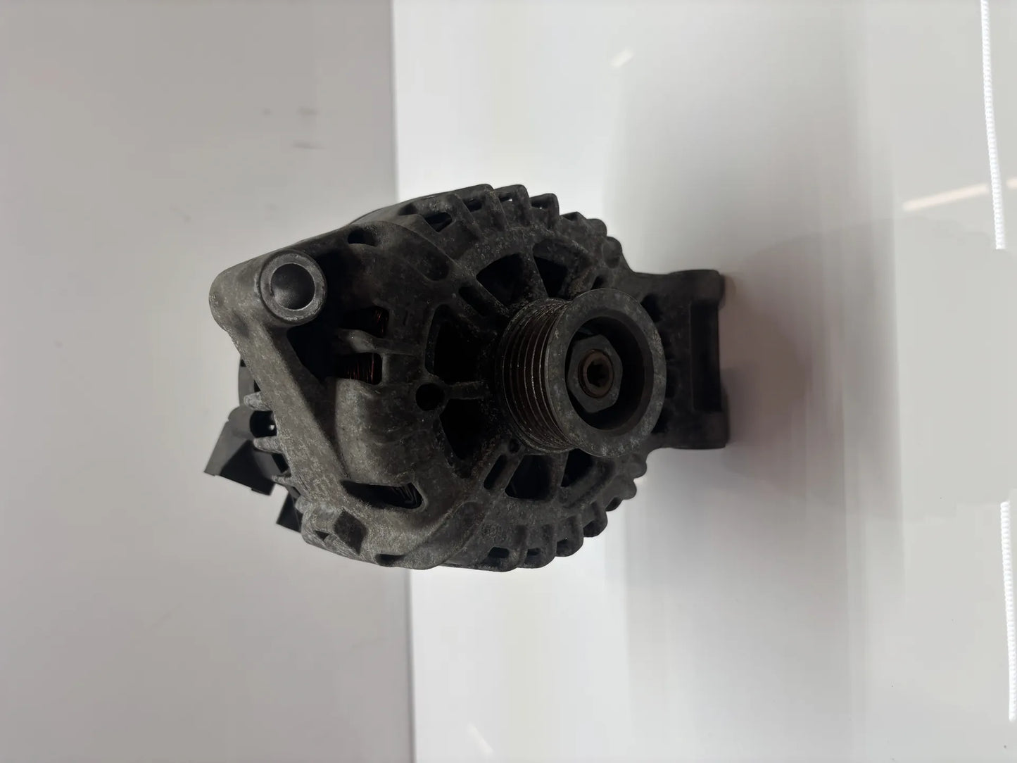 Alternador Ford Fiesta VI 1.25 Gasolina STJB 7G9N-10300-CC