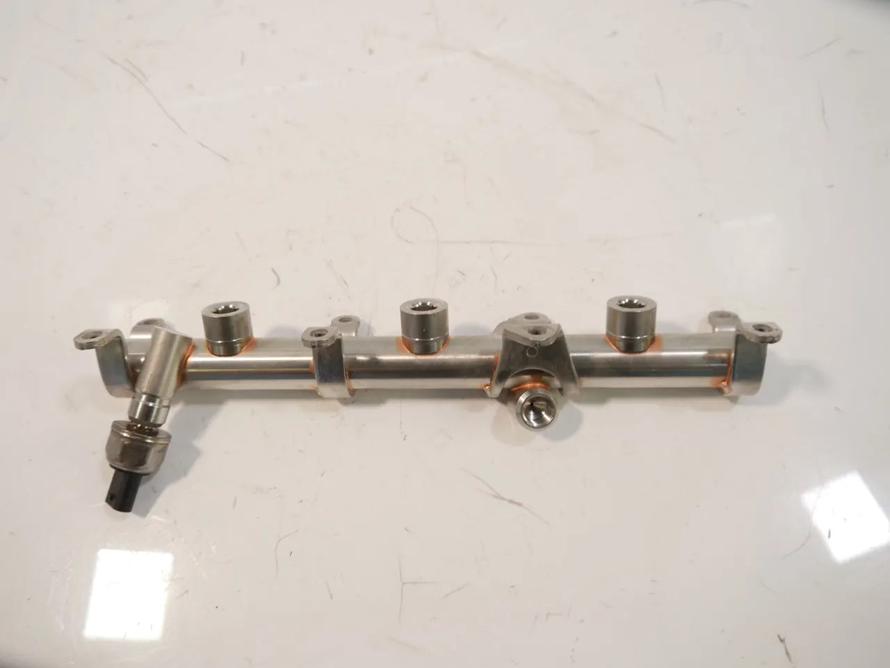 Rampa inyectora Porsche Panamera 976 2.9 CSZD 06M133316L