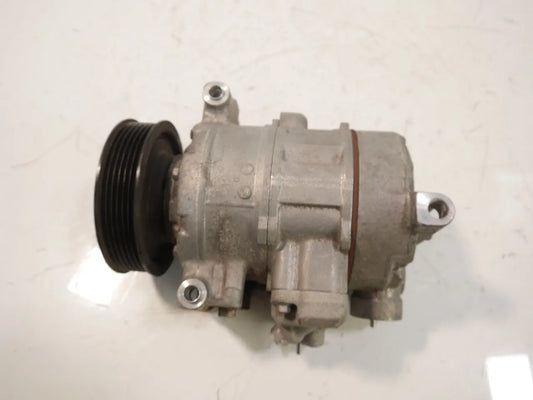 Compresor de aire acondicionado Audi Volkswagen A1 Rapid Golf Passat 1.4 TSI CAXA CAX 1K0820859T