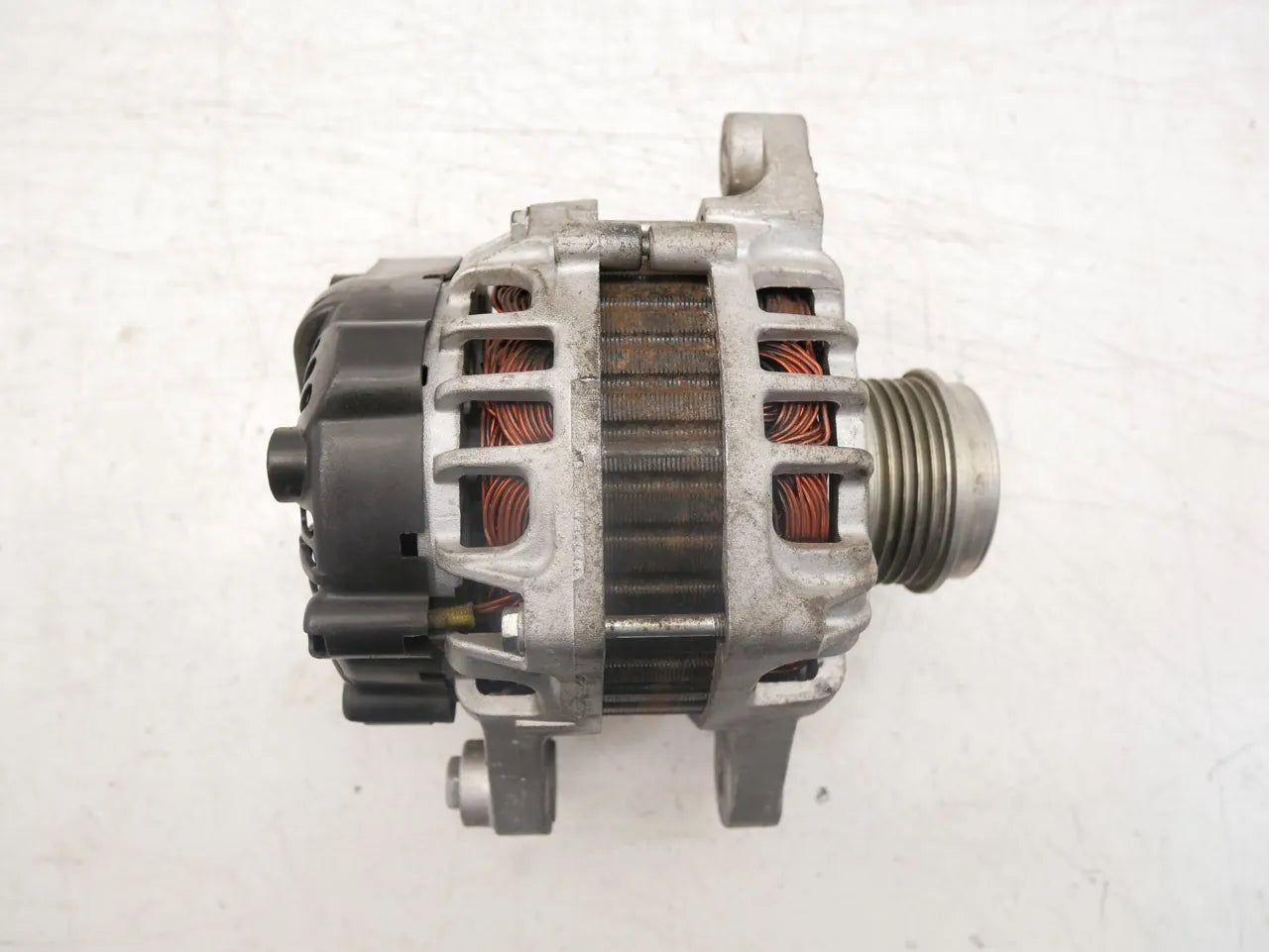 Alternador Hyundai Kia i10 i20 Rio 1,2 GLP G4LA