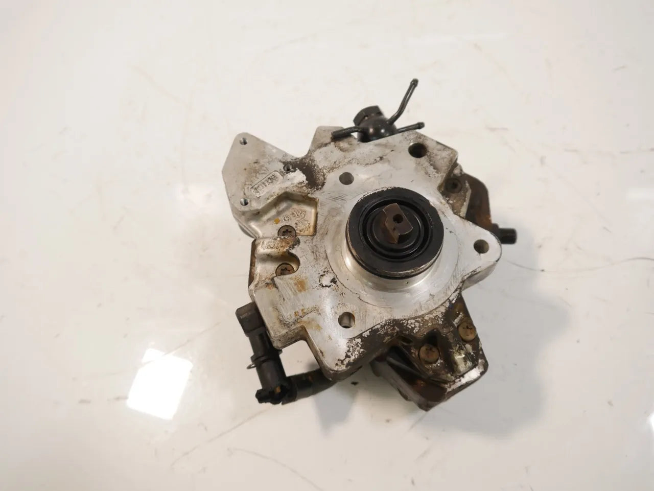 Bomba de alta presión Kia Hyundai Sportage 2.0 CRDi D4EA 33100-27400 0445010121