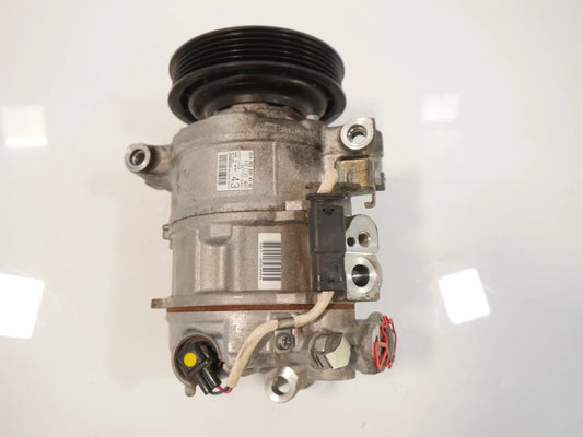 Compresor de aire acondicionado Mercedes-Benz Clase A 1.6 M270.910 270.910 A0038304360
