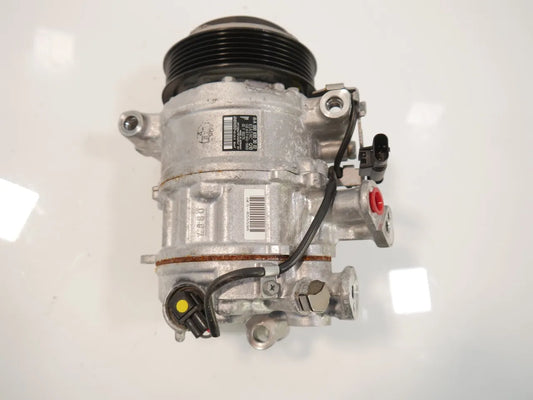 Compresor de aire acondicionado Mercedes-Benz Clase C 2.0 M264.920 264.920 A0008303002