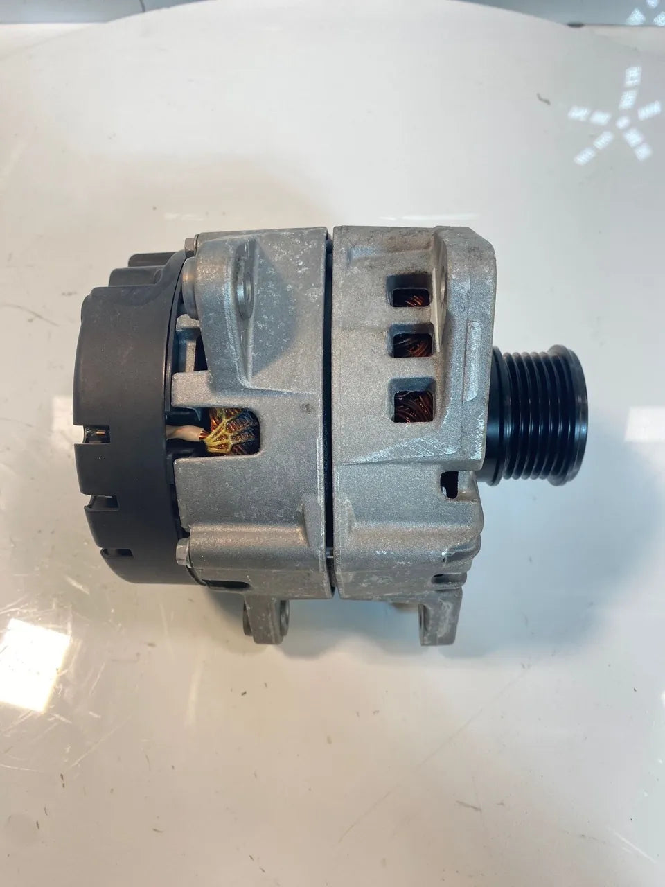 Alternador Mercedes-Benz 2.0 C200 C300 M264.920 M264 264.920 A0009069905