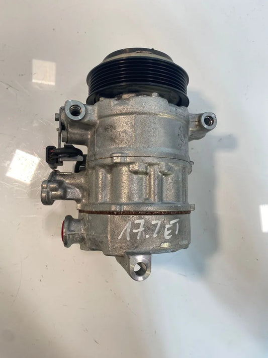 Compresor de aire acondicionado Mercedes-Benz 2.0 C200 C300 M264.920 M264 264.920 A0008303002