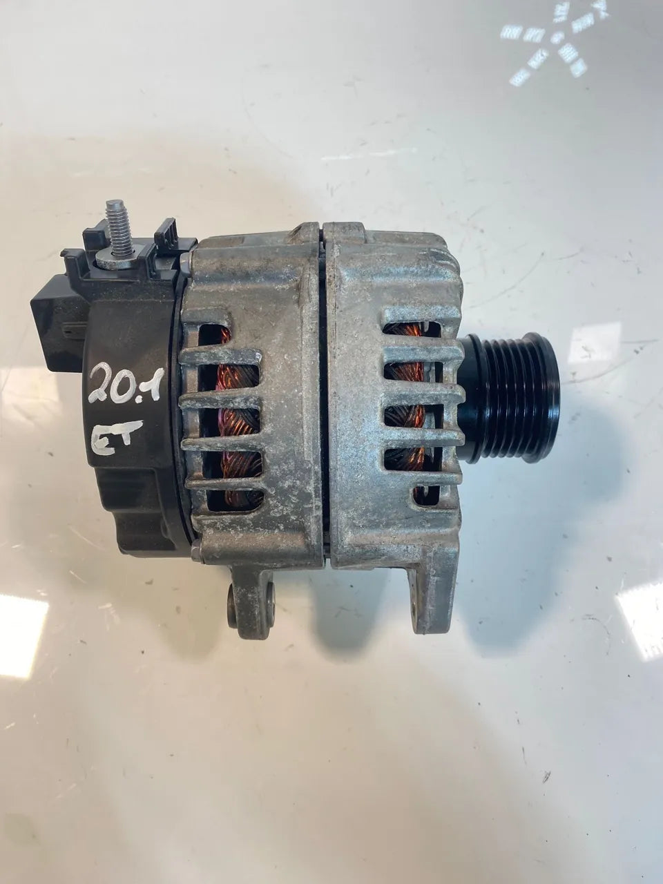 Alternador Mercedes-Benz CLS 2.0 gasolina M264.920 M264 A0009069905