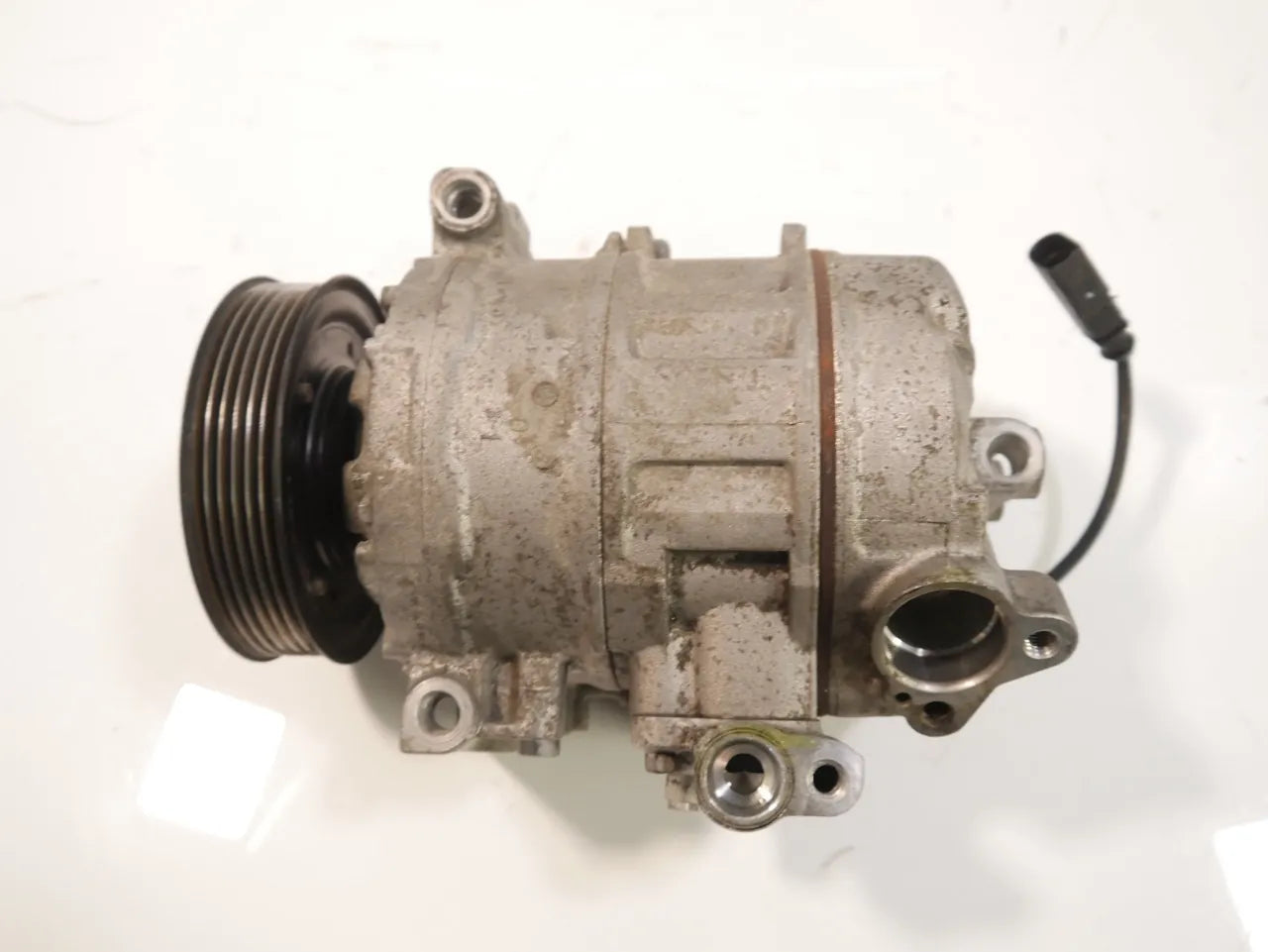 Compresor de aire acondicionado Audi A8 D3 4.0 TDI quattro ASE 447220-9287