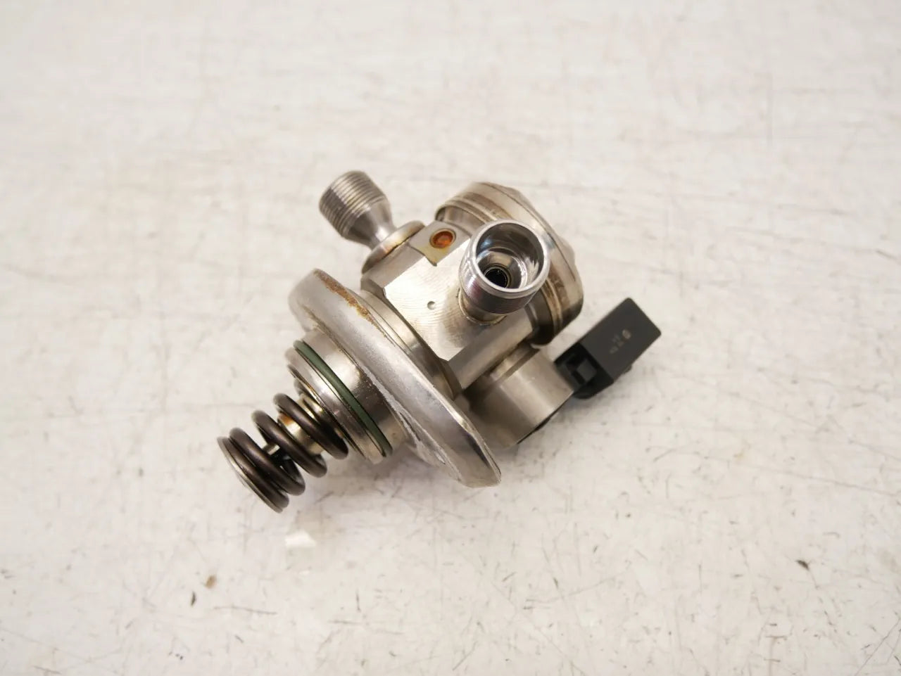 Bomba de combustible Nissan Qashqai 1.3 DIG-T HR13DDT HR13 H5H 166303162R