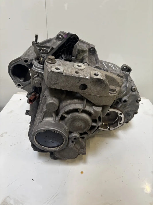 Caja de cambios manual Audi Seat Skoda Volkswagen A3 Altea Superb Touran 2.0 TDI BKD KNS