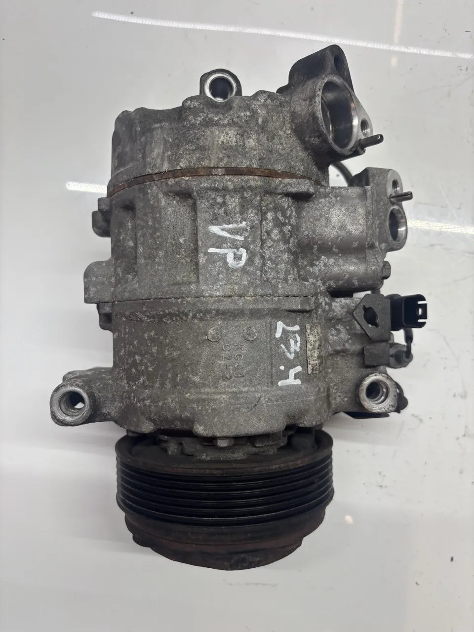 Compresor de aire acondicionado BMW Serie 1 E81 2.0 d 116d N47D20A N47 6987862