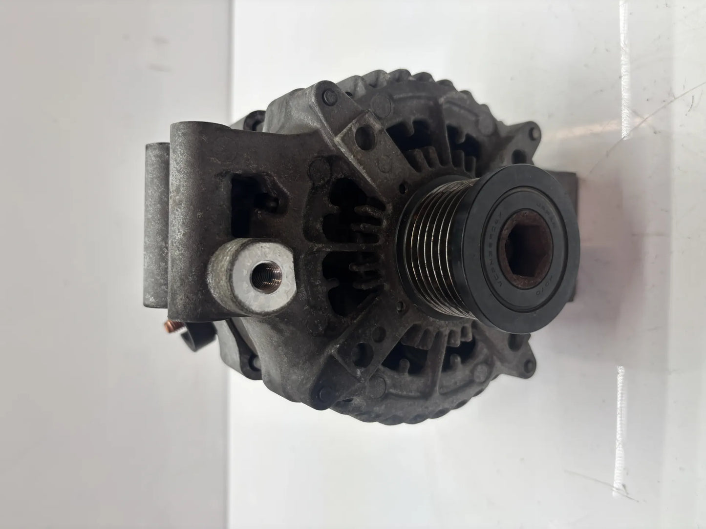 Alternador BMW Serie 3 E91 E92 E93 2.0 318i N43B20A N43 7550468