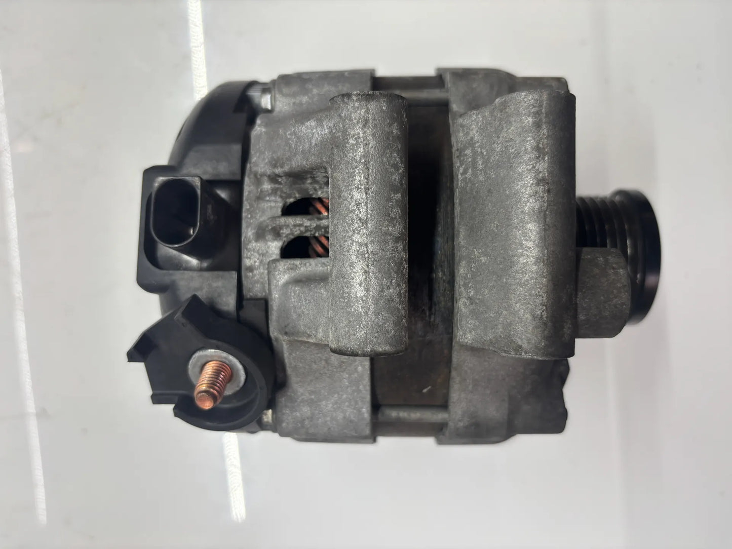 Alternador BMW Serie 3 E91 E92 E93 2.0 318i N43B20A N43 7550468