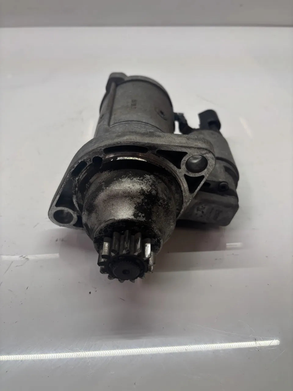 Motor de arranque Motor de arranque Volkswagen Seat Skoda Golf VII Leon 2.0 TDI CKFC CKF 02M911024S