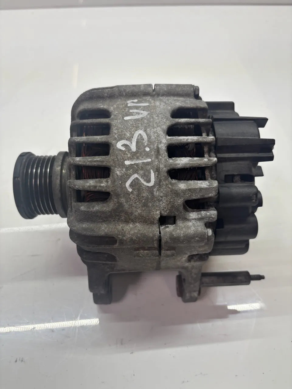Alternador Volkswagen Seat Skoda Golf VII Leon 2.0 TDI CKFC CKF 03L903023J