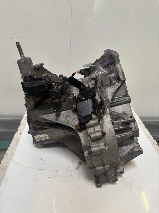 Transmisión Caja de cambios manual Ford Transit 1.8 TDCi RWPD 7T1R-7002-CD