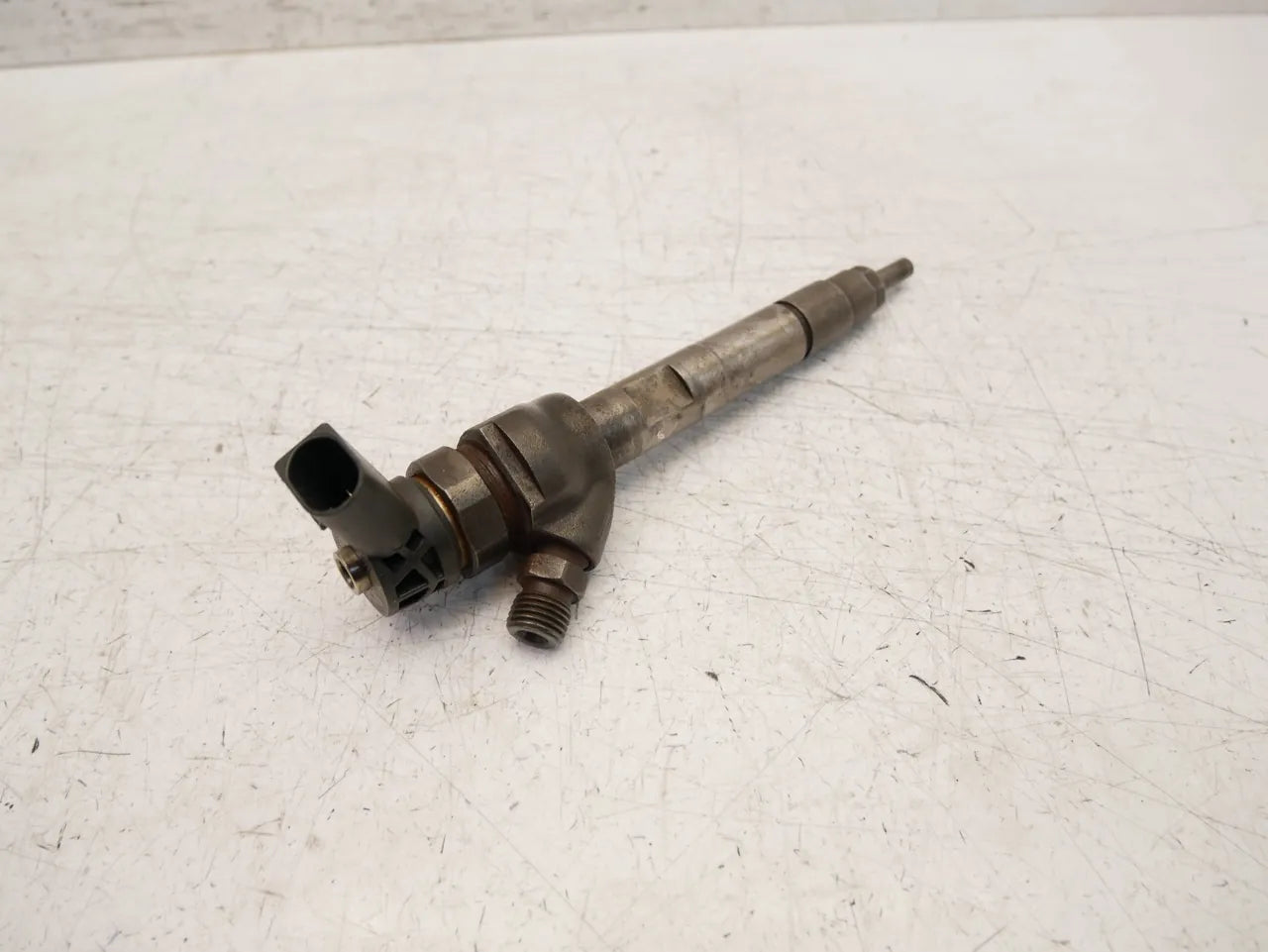 Inyector boquilla de inyección BMW Serie 1 118d 2.0 B47D20A B47 8514146 0445110613