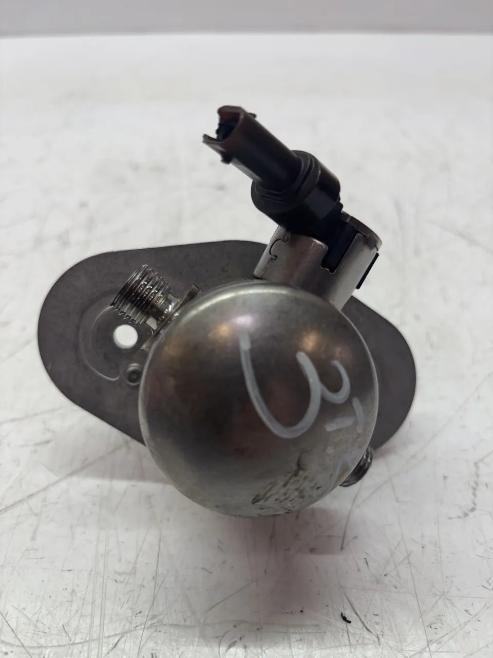 Bomba de combustible Mini Clubman F54 1.5 gasolina B38A15A B38 8631642