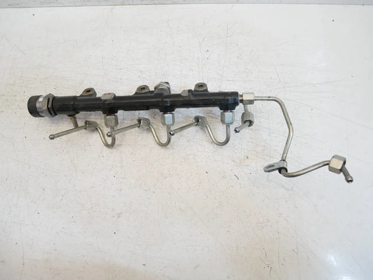 Tubo de raíl Renault Trafic III 2.0 dCi M9R717 175219059R