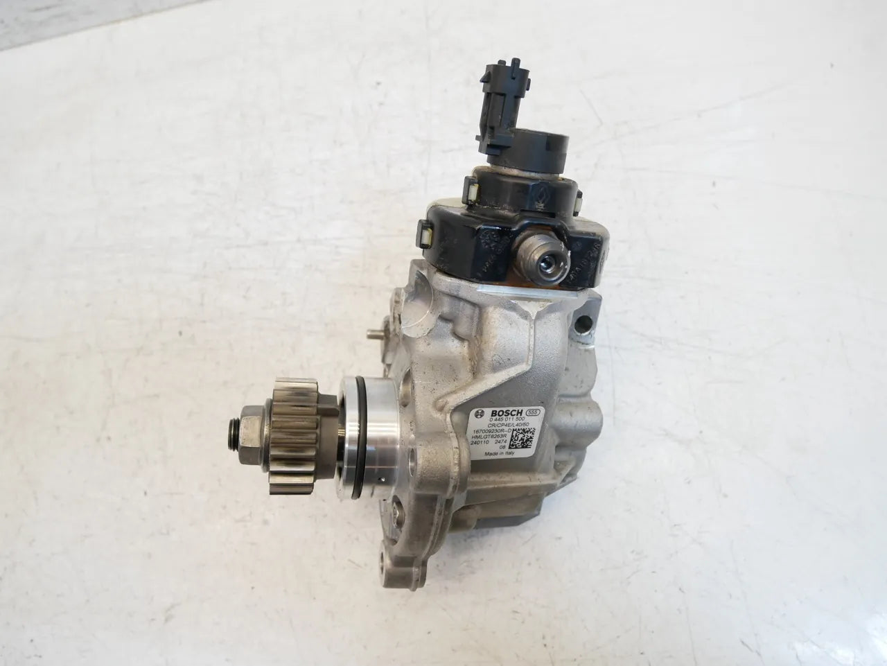 Bomba de alta presión Renault Trafic III 2.0 dCi M9R717 167009230R 0445011500
