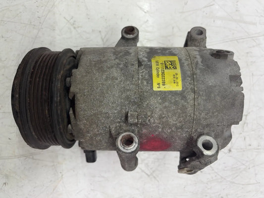 Compresor de aire acondicionado Ford Focus III 1.6 TDCi T1DB AV11-19D629-BB
