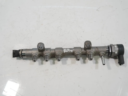 Tubo de raíl Land Rover Discovery L550 2.0D 204DTD G4D3-9D280-AA 0445214332