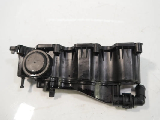 Separador de aceite Land Rover Discovery L550 2.0 D 204DTD AJ20D4 G4D3-6J014-BC