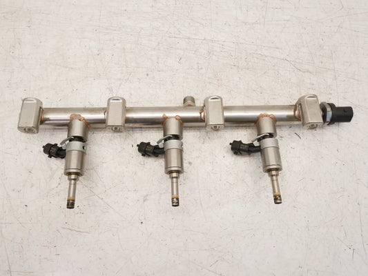Molde de inyección Maserati Ghibli MK3 3.0 S M156B M156 000283628 0261500427