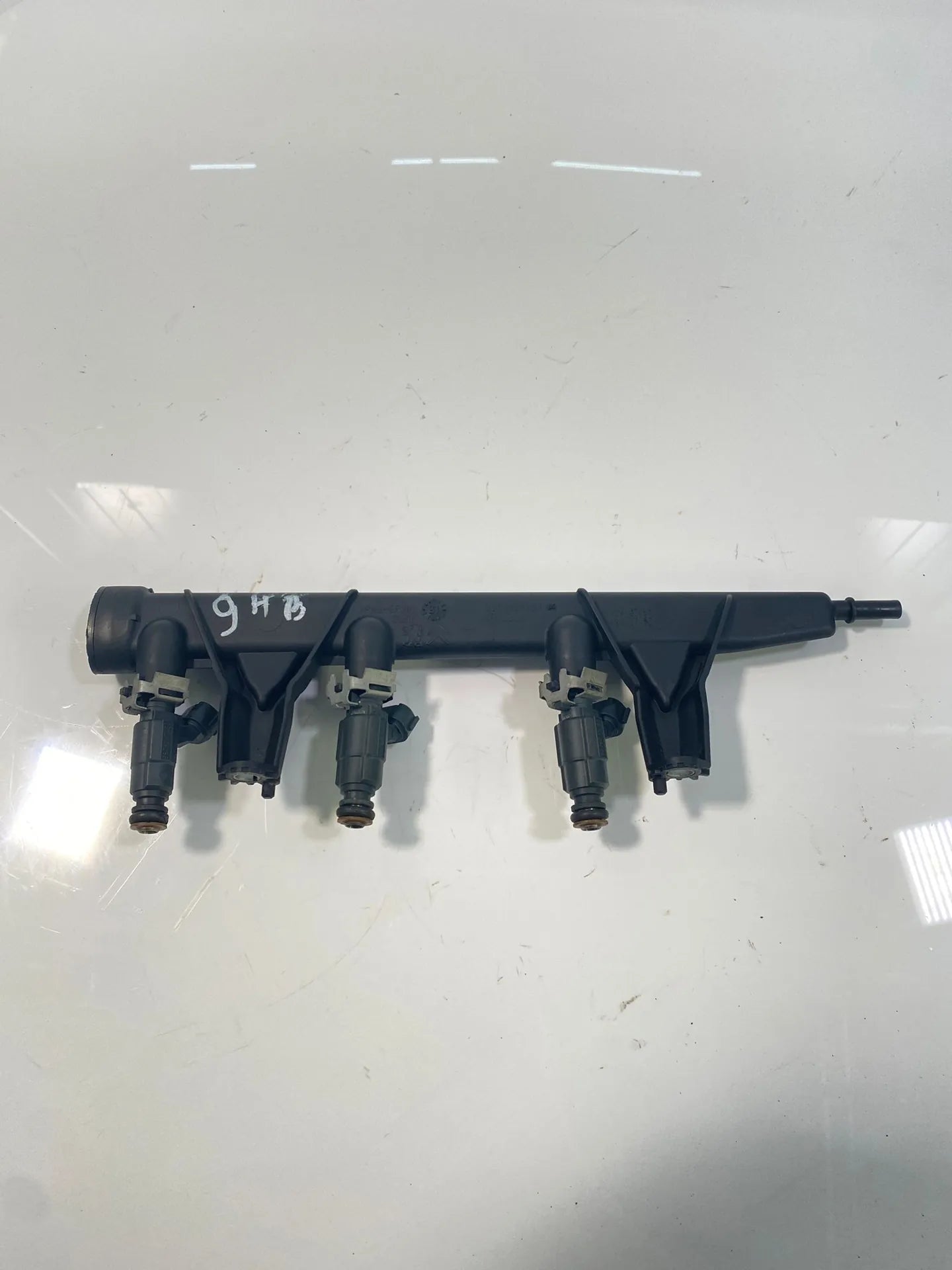 Rampa inyectora Peugeot Citroen 208 C3 1.0 VTi ZMZ EB0 9676020480