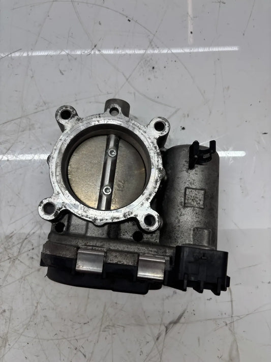 Mariposa Infiniti QX30 2.0 gasolina M270.920 M270 270.920 A2701410025