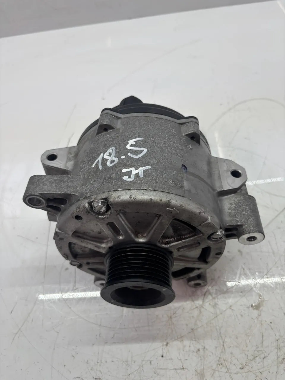 Alternador Porsche Panamera 970 4.8 Turbo M48.70 48.70 M48 94860302703