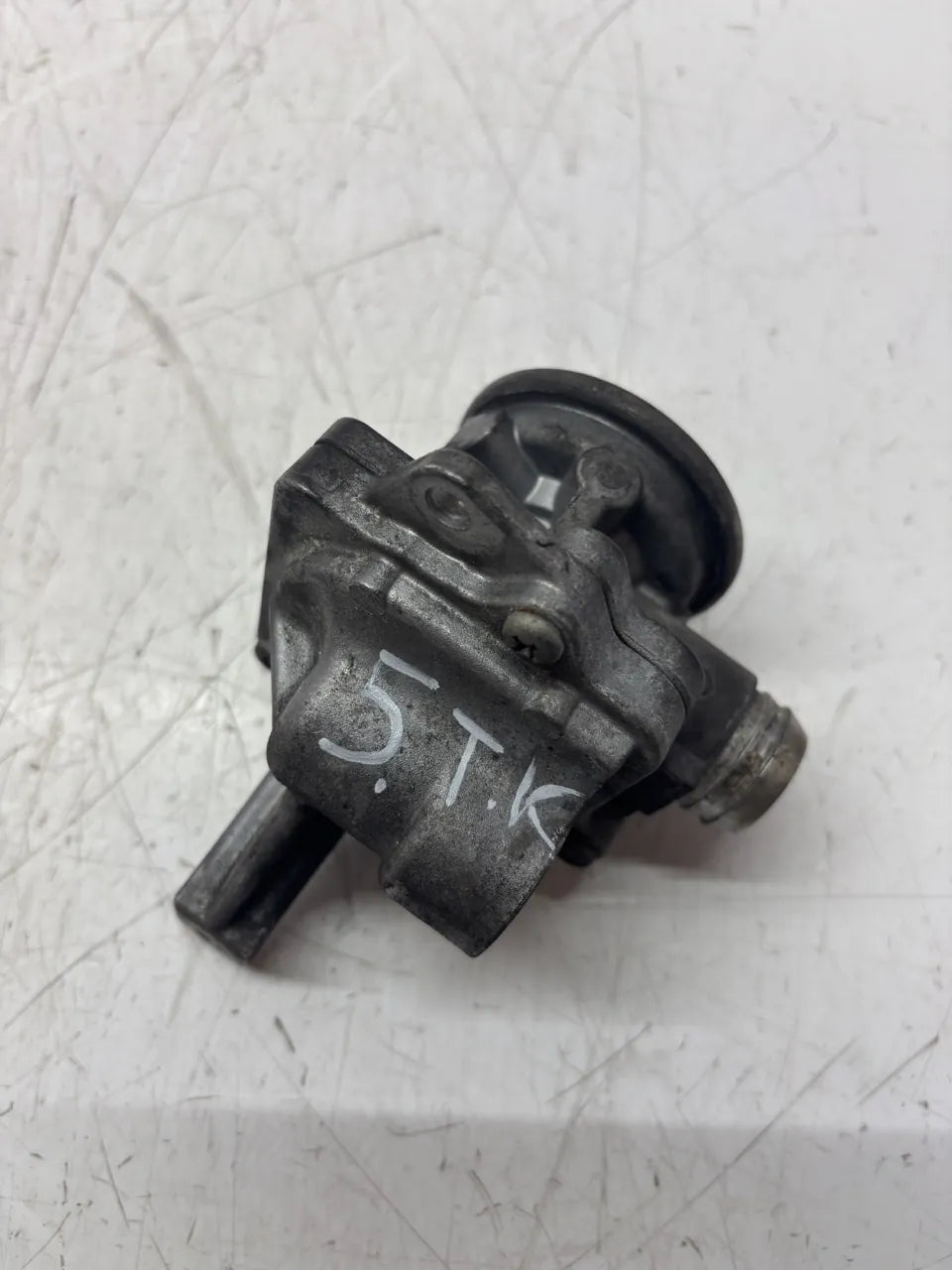 Válvula EGR Mercedes-Benz E63 AMG 6.2 V8 gasolina M156.983 M156 156.983 A1561401060