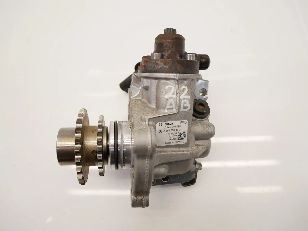 Bomba de alta presión Mercedes-Benz A200d 2.0 OM654.920 654.920 A6540704601 0445010796