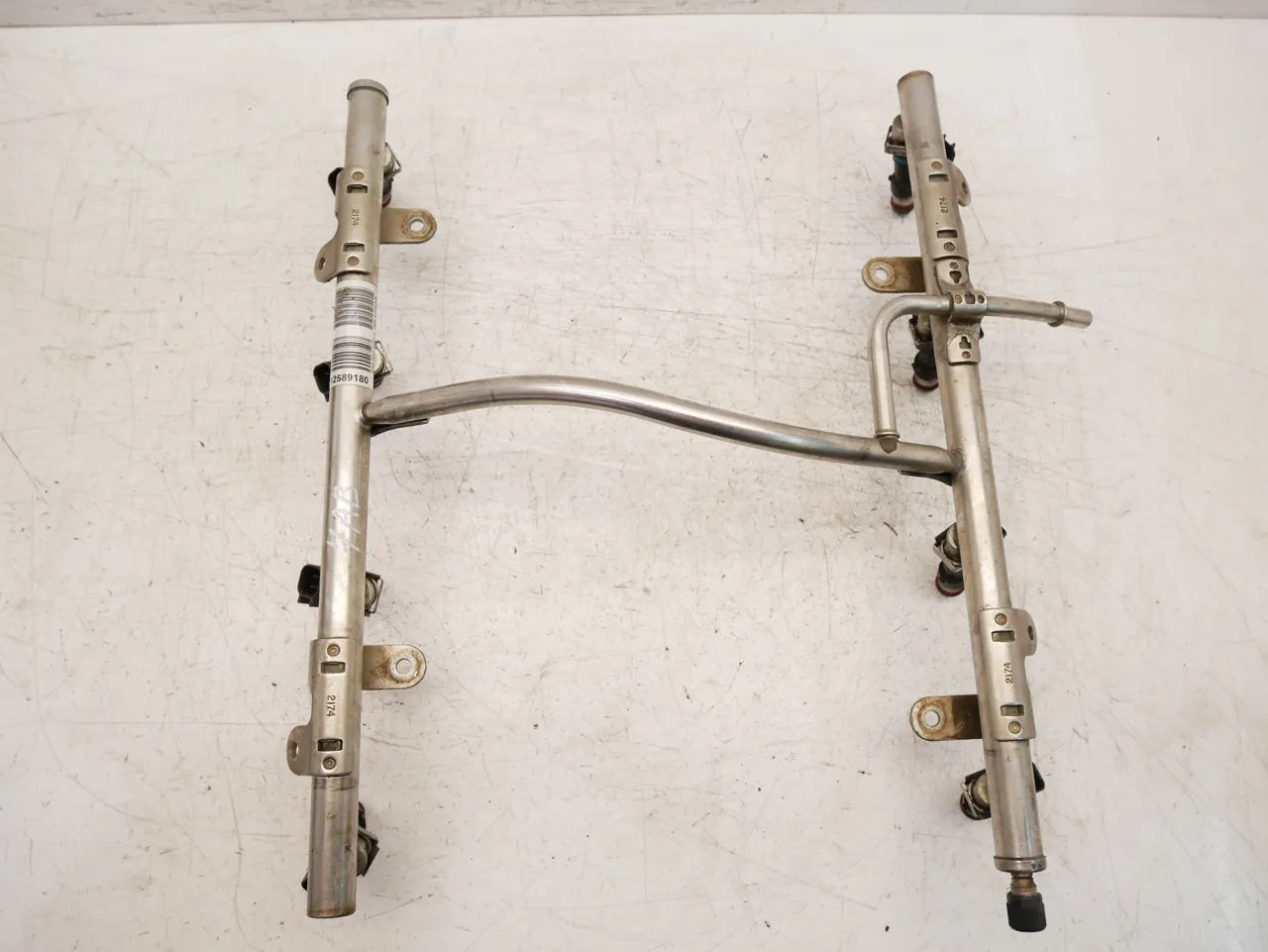 Riel inyector Vauxhall Monaro 6.0 gasolina LS2 364CUV8 12589180 0280158049