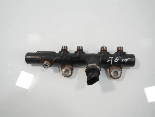 Tubo de raíl Renault Kangoo MK2 1.6 DCI K9K608 K9K 175215346R