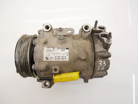 Compresor de aire acondicionado Opel Movano 2.2 D DW12RUD 9819711380