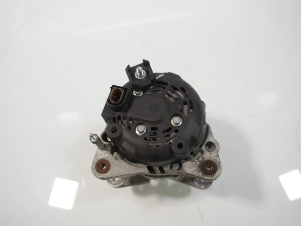 Alternador Volkswagen Audi Skoda A3 Superb CC 2.0 TDI CFFB CFF 03L903024