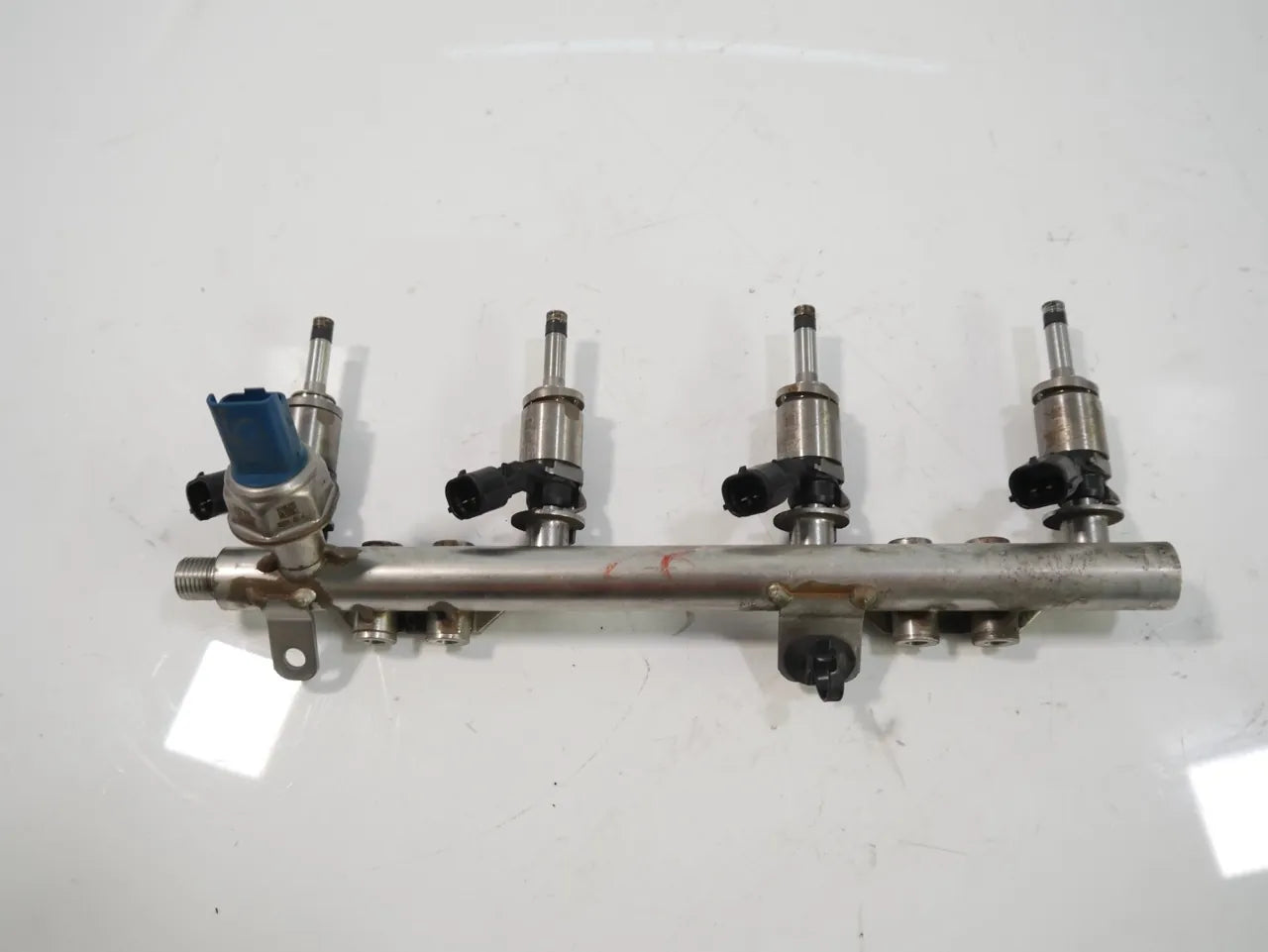 Barra de inyectores Nissan Qashqai Juke 1.2 DIG-T HRA2DDT H5FT 175226637R