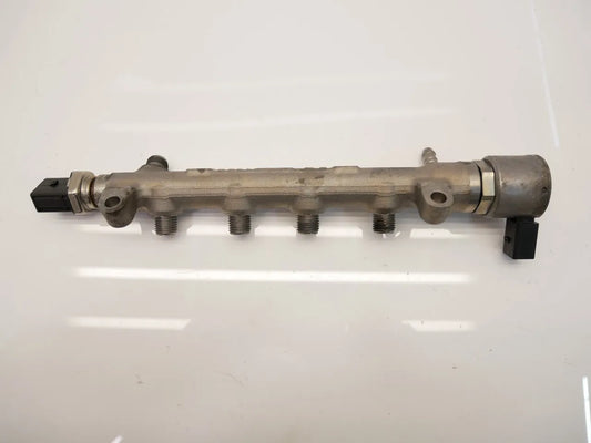 Tubo de ferrocarril Skoda Volkswagen Audi Seat Superb Passat A3 2.0 TDI DTSB DTS 05L089