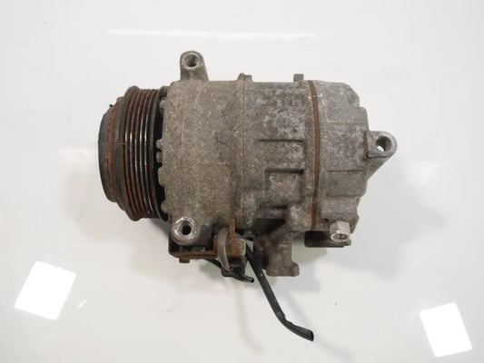 Compresor de aire acondicionado Mercedes-Benz Clase V 2.2 CDI OM651.950 651.950 A0038302060