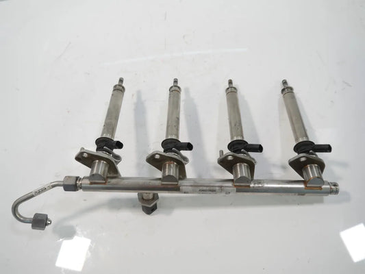 Rampa inyectora Mercedes-Benz A35 AMG W1772.0 M260.920 260.920 M260 A2600700300