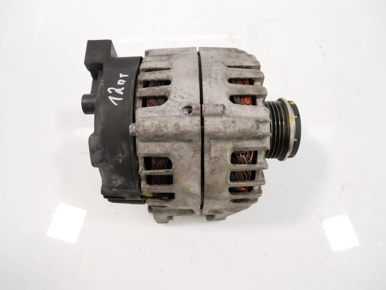 Alternador Aston Martin DB11 Vantage 5.2 V12 AE31 HY53-10300-AB