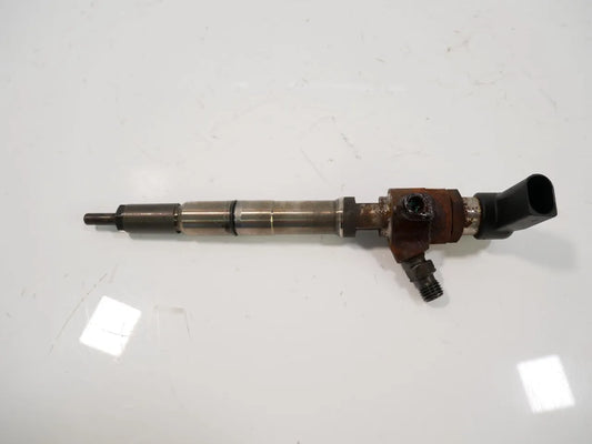 Inyector Volkswagen Audi Seat Passat 1.6 TDI CAYC CAY 03L130277B