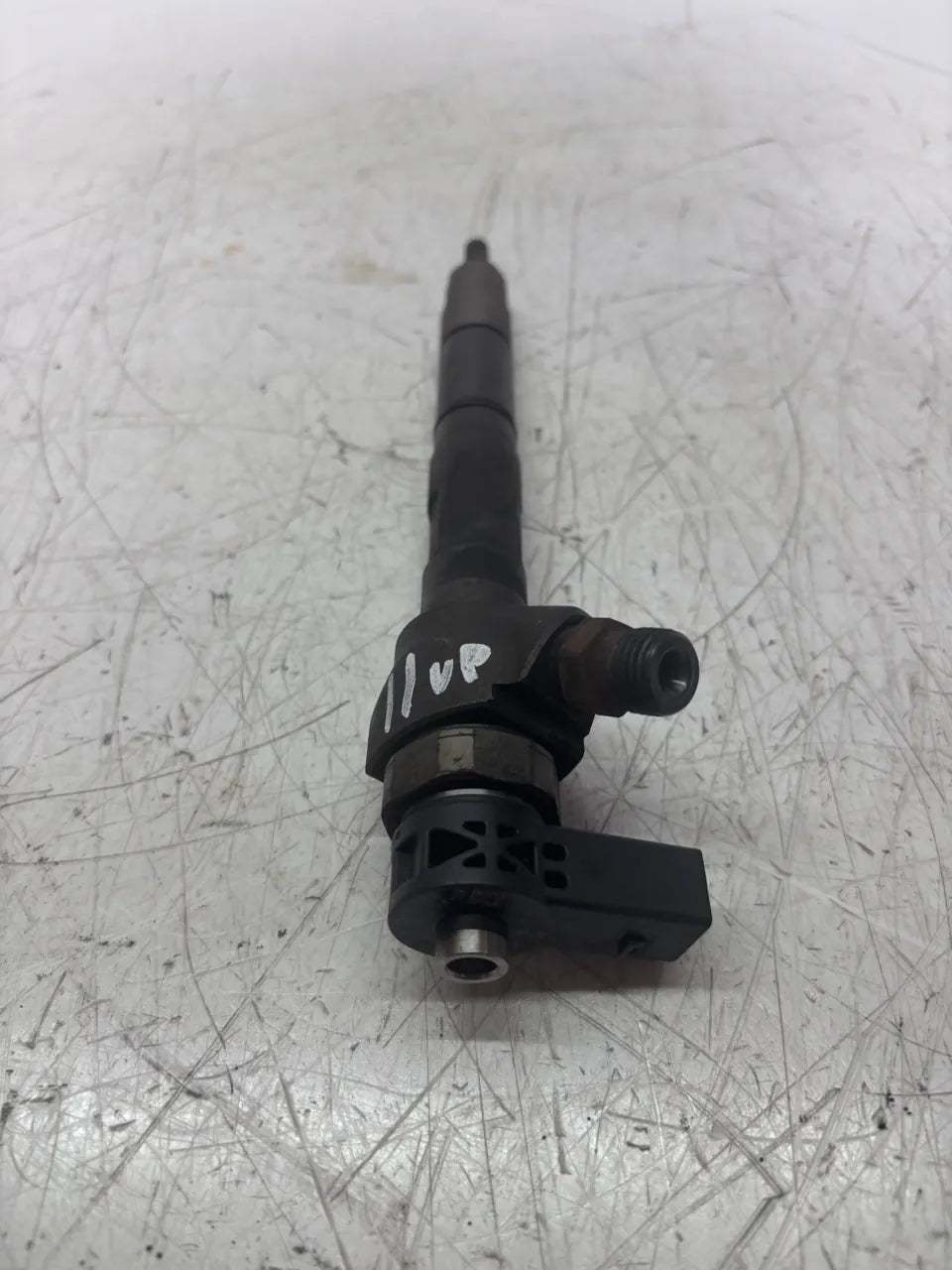 Inyector Volkswagen Audi Seat Skoda Golf VII A3 Leon 1.6 TDI CLHA CLH 04L130277G