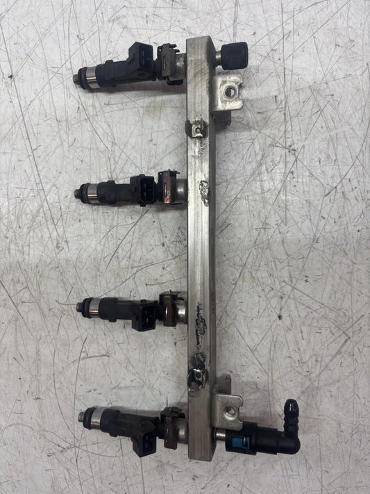Rail de inyectores Opel Astra H 1.4 gasolina Z14XEP LJ2 24420542