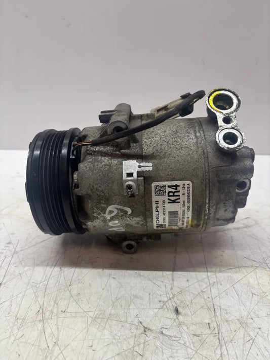 Compresor de aire acondicionado Opel Astra H 1.4 gasolina Z14XEP LJ2 93168626