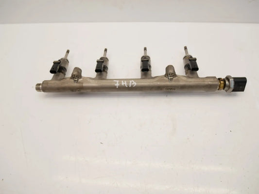 Rampa inyectora Audi Volkswagen A3 Q3 Golf 1.5 TFSI DFYA DFY 05E133320B