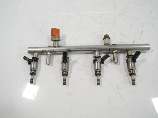 Rampa inyectora Audi A4 A5 Q5 2.0 TFSI quattro CPMA CDNC CAEB CPM 06H133317D