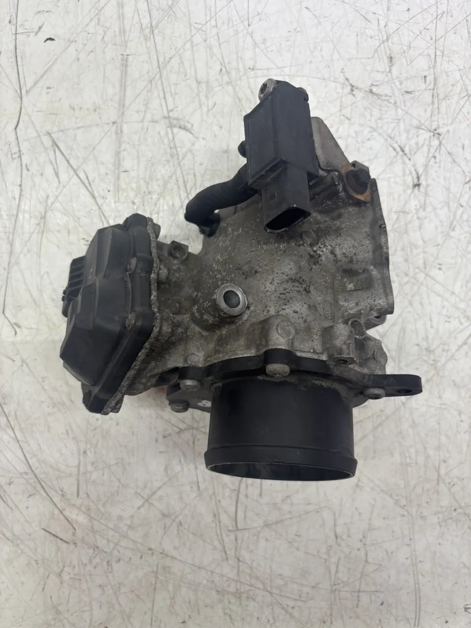 Válvula EGR Jaguar XE X760 2.0 D 204DTD AJ20D4 G4D3-5H273-AA