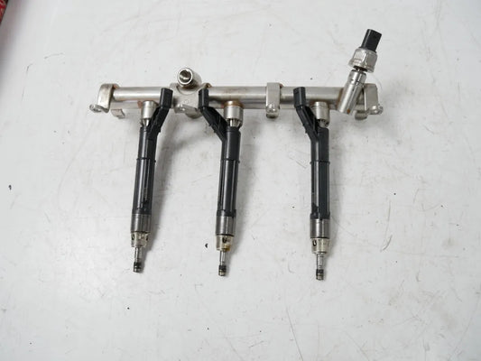 Rampa inyectora Audi Porsche Volkswagen Q8 3.0 TSI DCBD DCBE DCB MDC.BE 06M133316L