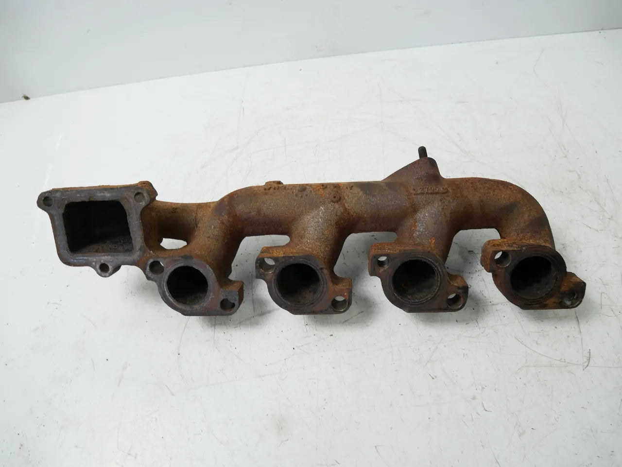 Colector de escape Land Rover Defender L316 2.2 Td4 DT224 PUMA BK3Q-9430-EB
